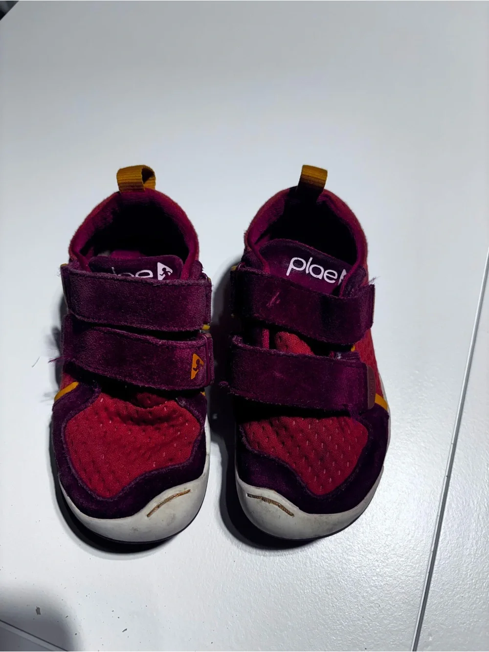 PLAE Kids Burgundy & Red Hook-and-Loop Sneakers with Yellow Pull Tabs